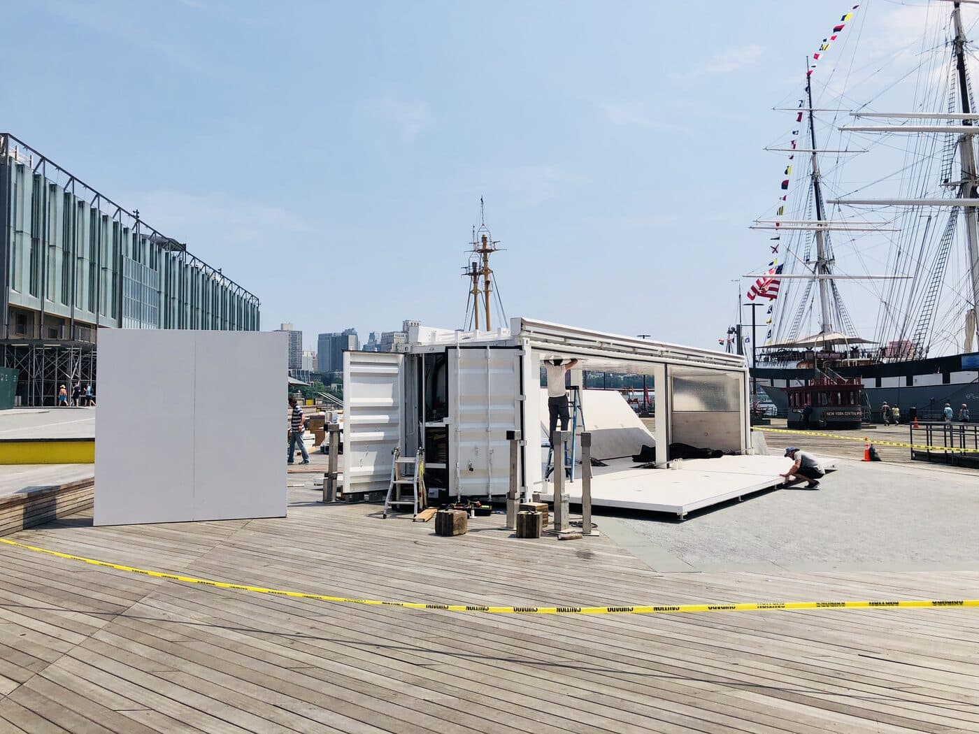 Lincoln Motor Company (via experiential agency Gradient) — photo 2.